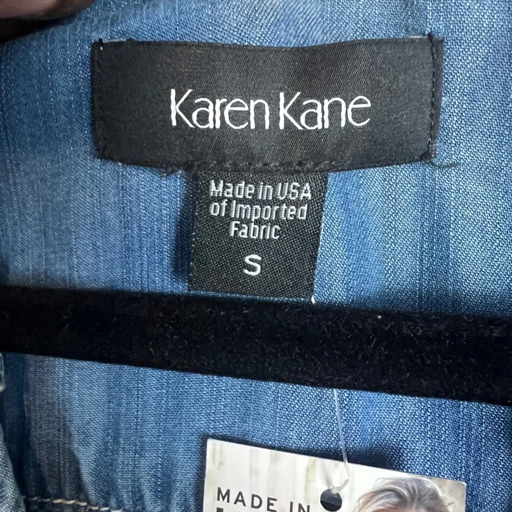 Karen Kane Women Top Lifestyle Chambray Wrap Blue Roll Tab Sleeve Small NWT